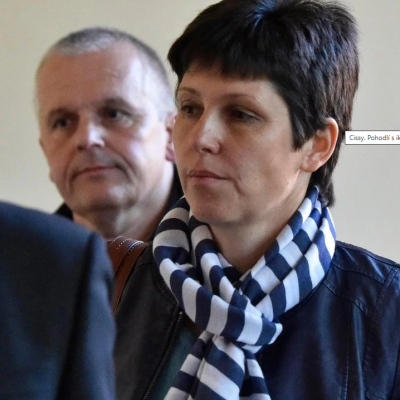 Devět let obvinění, nula viny: Jak stát rozdrtil a stále drtí vlastní úřednici