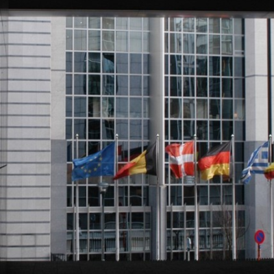 Jak pracují a vydělávají čeští europoslanci v EP