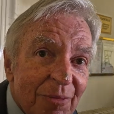 Slova emeritního přednosty z Univerzity Karlovy oslovující ty, co si ještě dokázali zachovat zdravý rozum