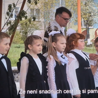 Pan Nikdo proti Putinovi, jak jeden učitel pohnul světem a jeho svědomím