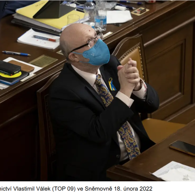 Páté výročí covidu: Koch Institut v kelu, aneb jak farmaprůmysl udělal z politiků, médií a obyvatelstva „užitečné idioty“?!